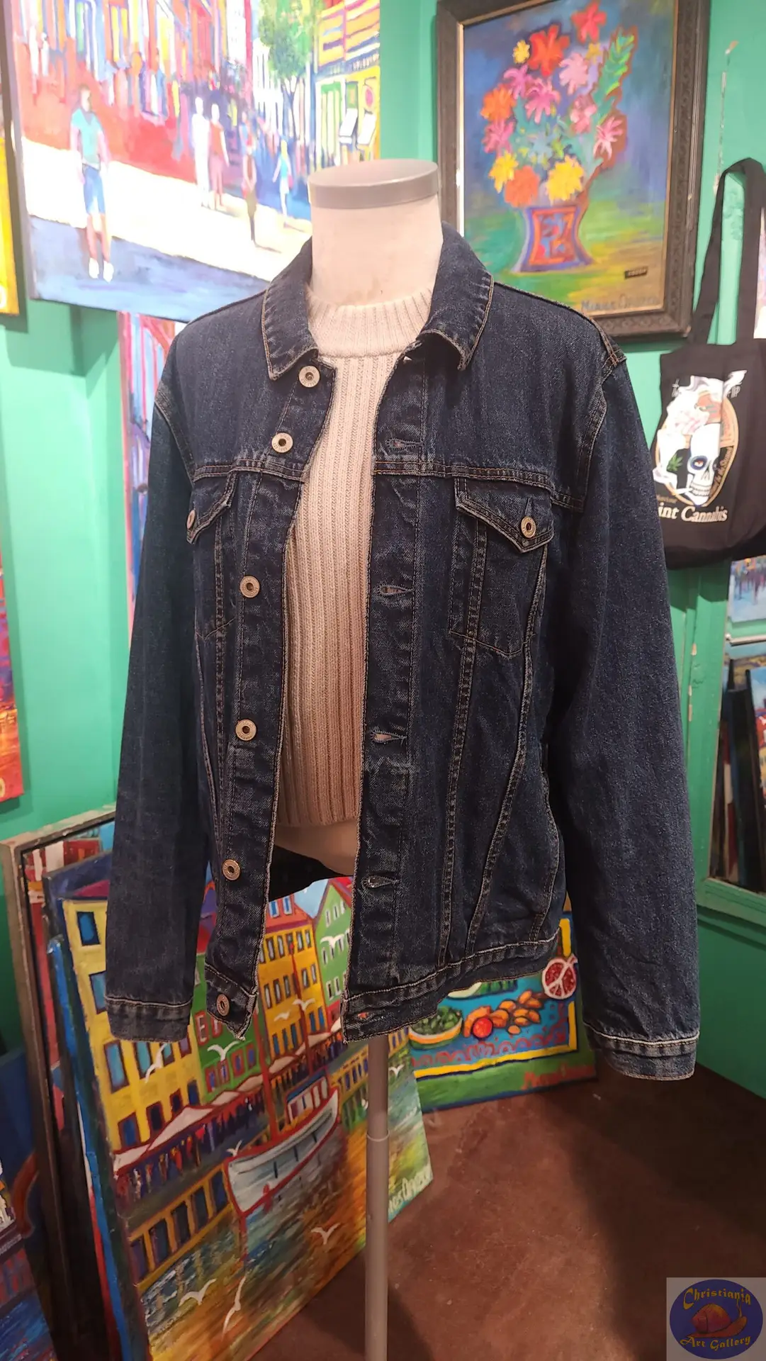 Free As A Butterfly, OZO CPH Artwear, Christiania Art Gallery