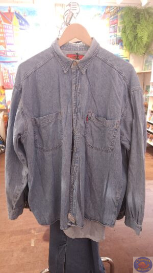 Just Flowers, OZO CPH, Artwear, By Stephanie Orozco, Christiania Art Gallery